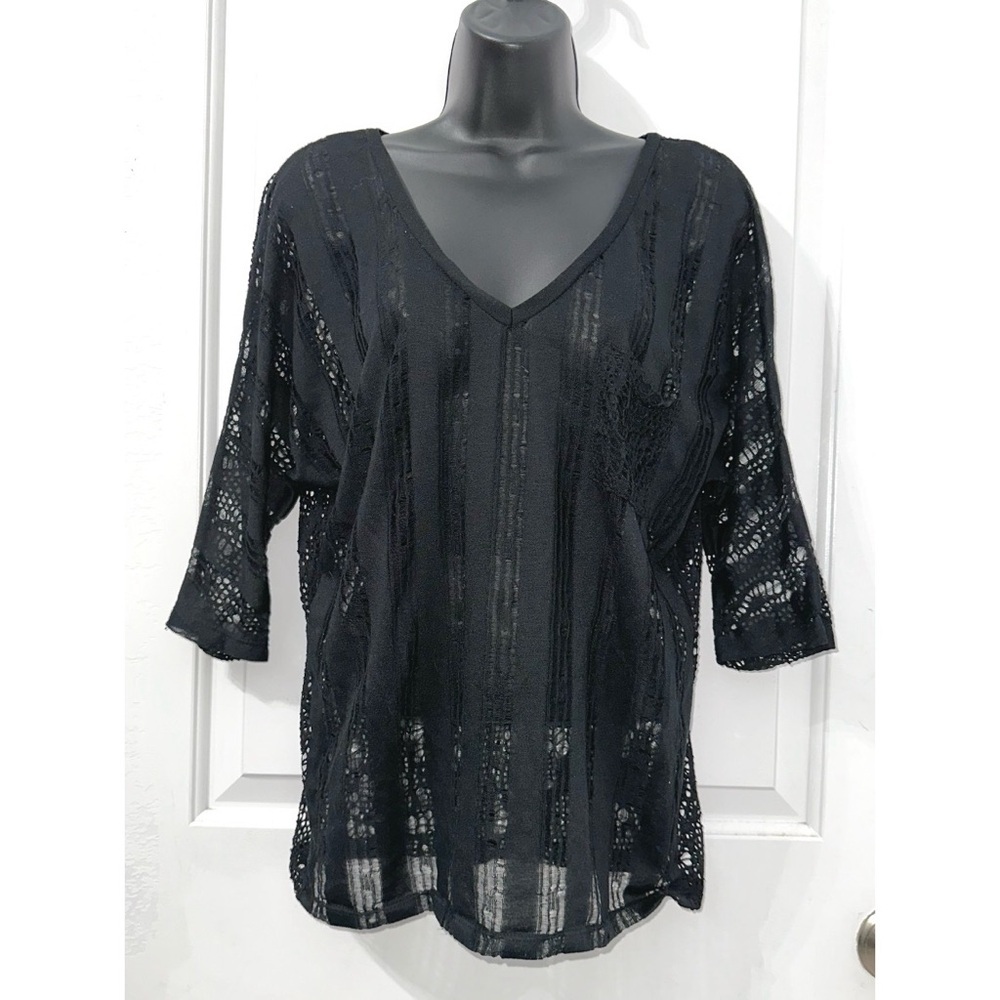 Vanity Black sheer 3/4 sleeve dolman sleeve top size medium